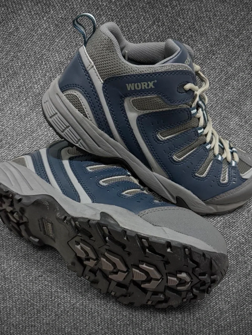 Men's Navy Gray Trail Sneakers -